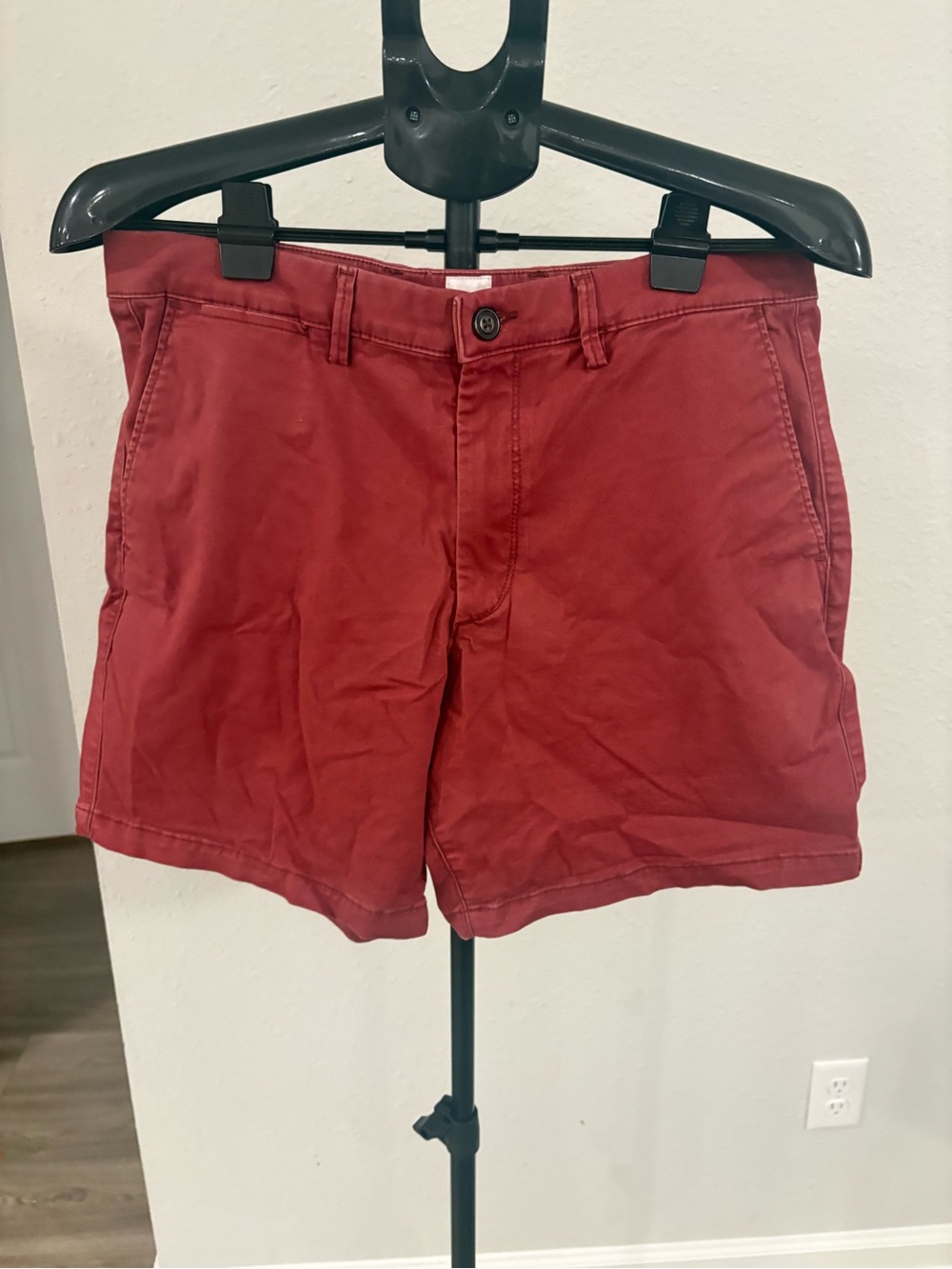 GAP Men’s Deep Red Flat-Front Shorts